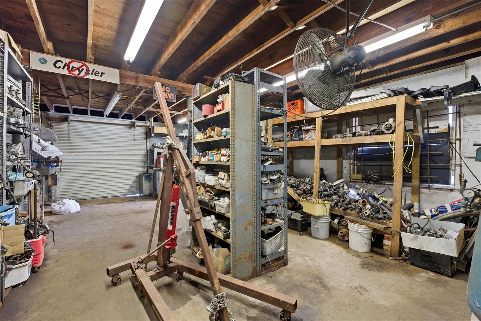 VENICE ADD KINGSTON - Commercial Sale