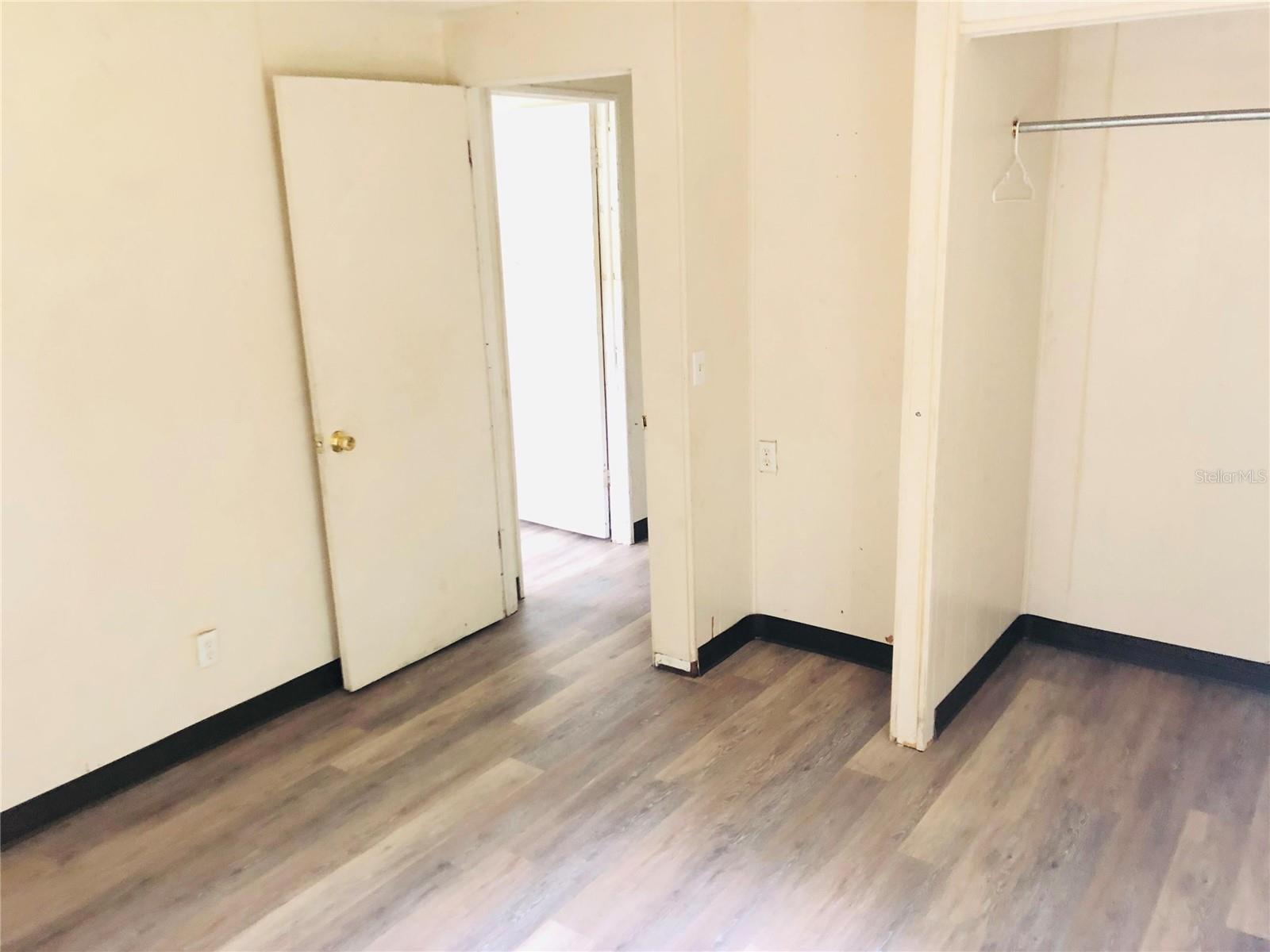 ARMSTRONGS ADD DELAND - Residential Lease