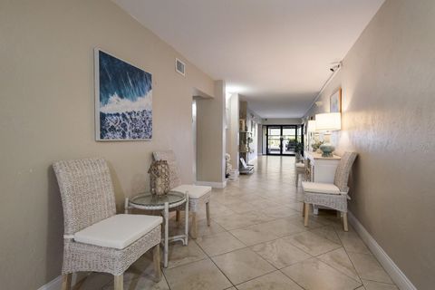 A home in LONGBOAT KEY