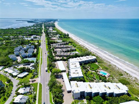 A home in LONGBOAT KEY