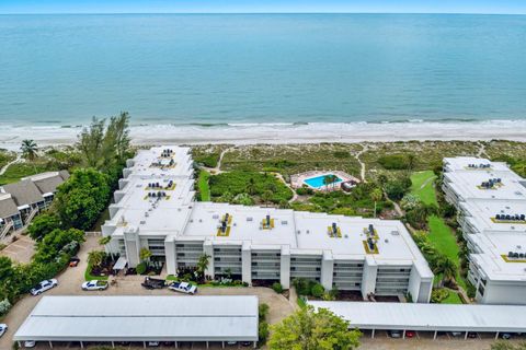 A home in LONGBOAT KEY