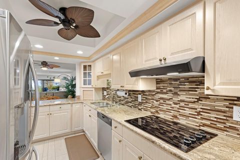 A home in LONGBOAT KEY