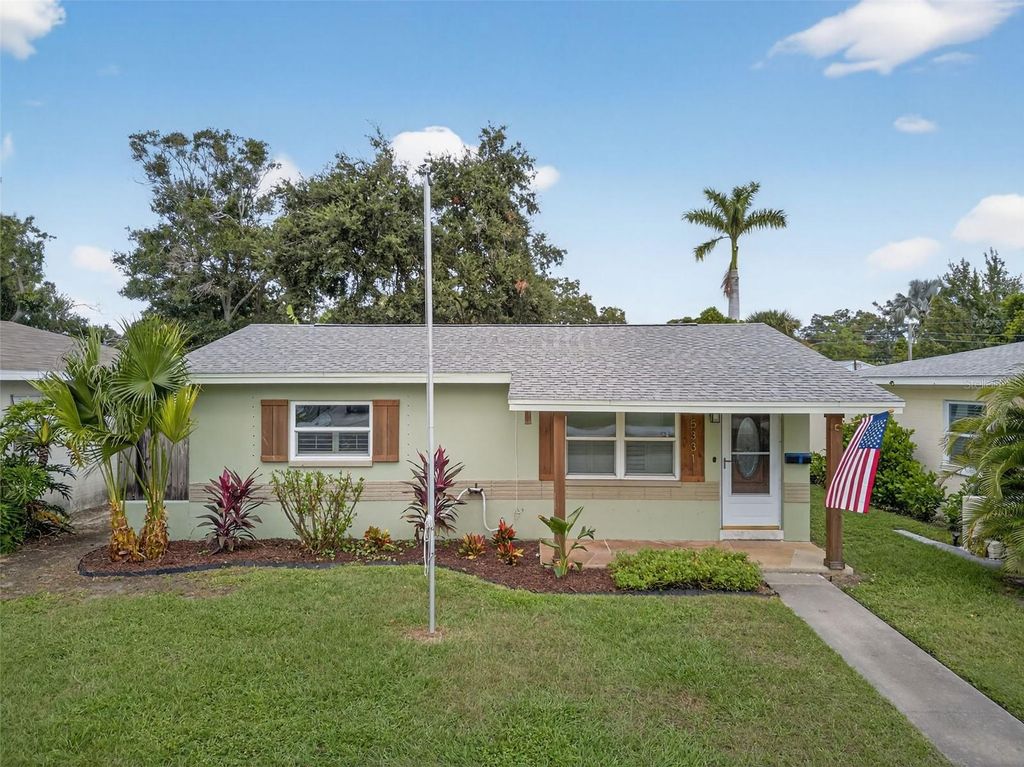 Photo of 5331 Burlington Avenue N, St Petersburg, FL 33710 (MLS # TB8437298)