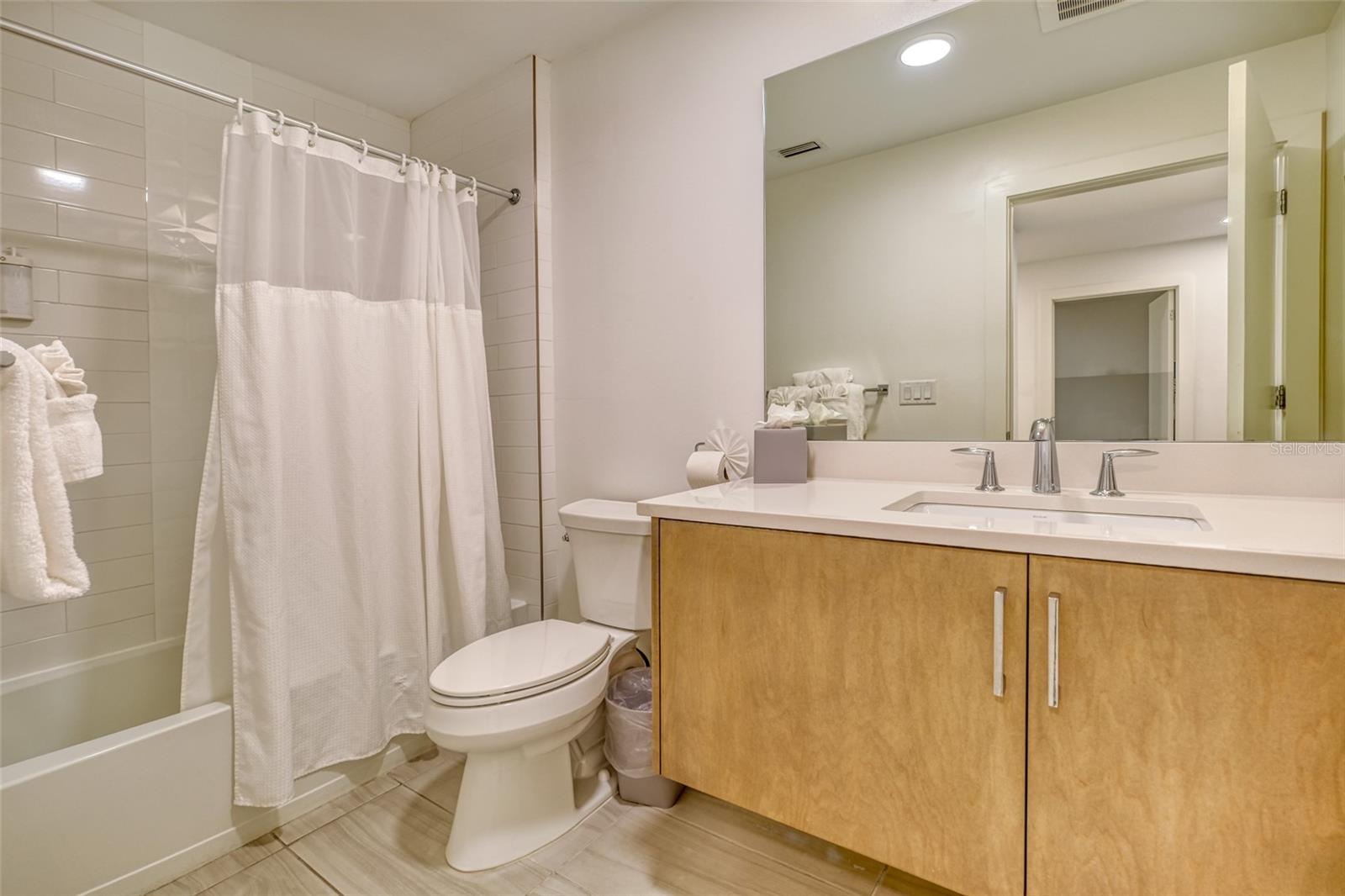 AVALON CLUB RESORT CONDO - Residential