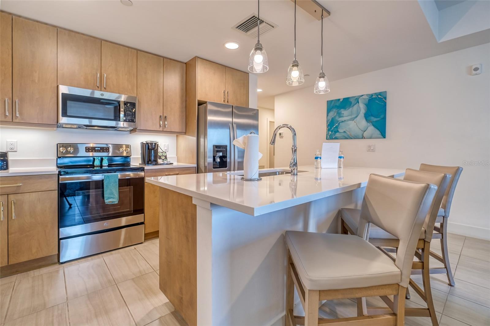 AVALON CLUB RESORT CONDO - Residential