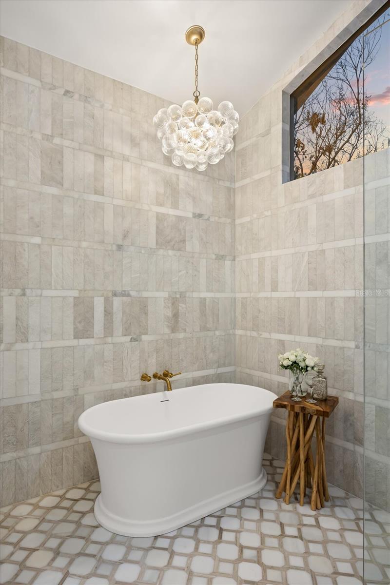 WINDERMERE OAKS - Residential