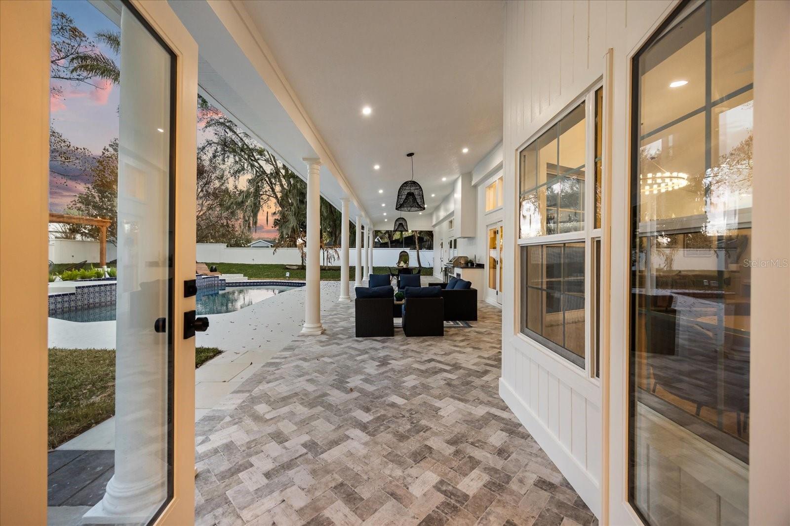 WINDERMERE OAKS - Residential