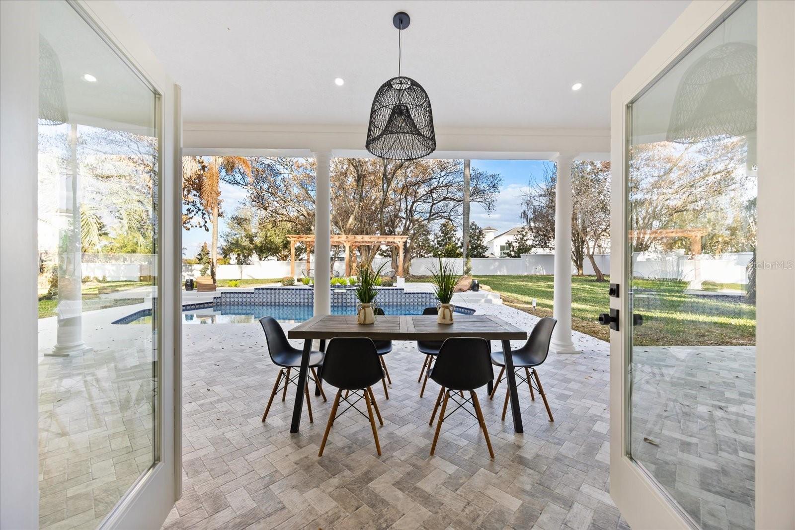 WINDERMERE OAKS - Residential