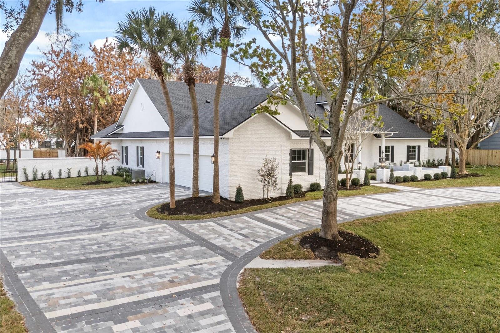 WINDERMERE OAKS - Residential