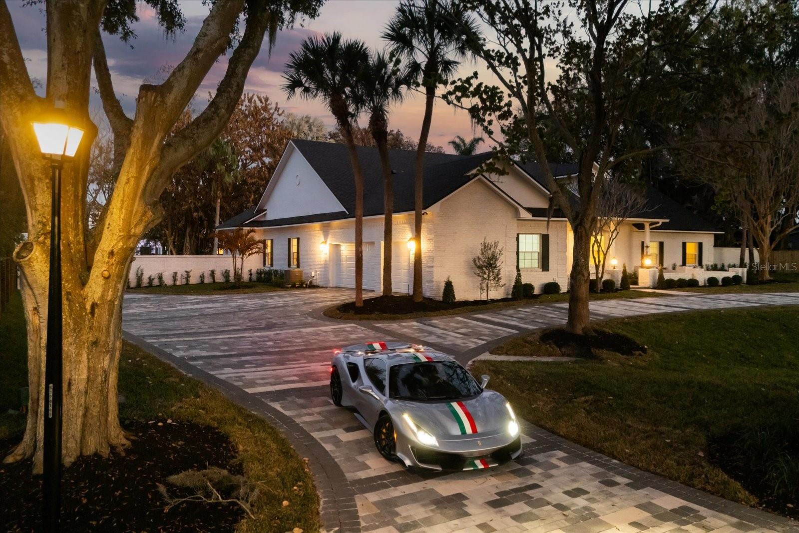 WINDERMERE OAKS - Residential