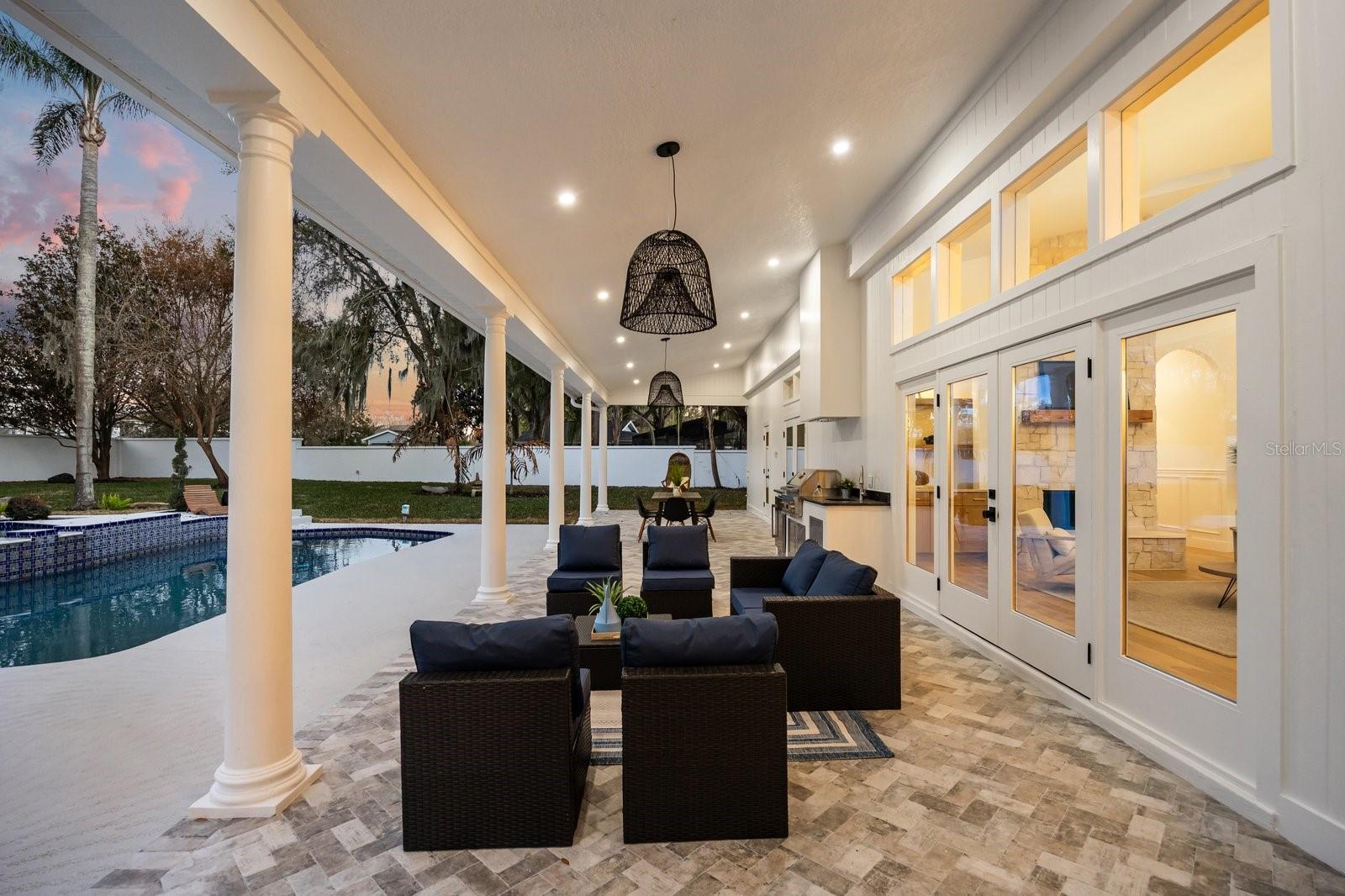 WINDERMERE OAKS - Residential