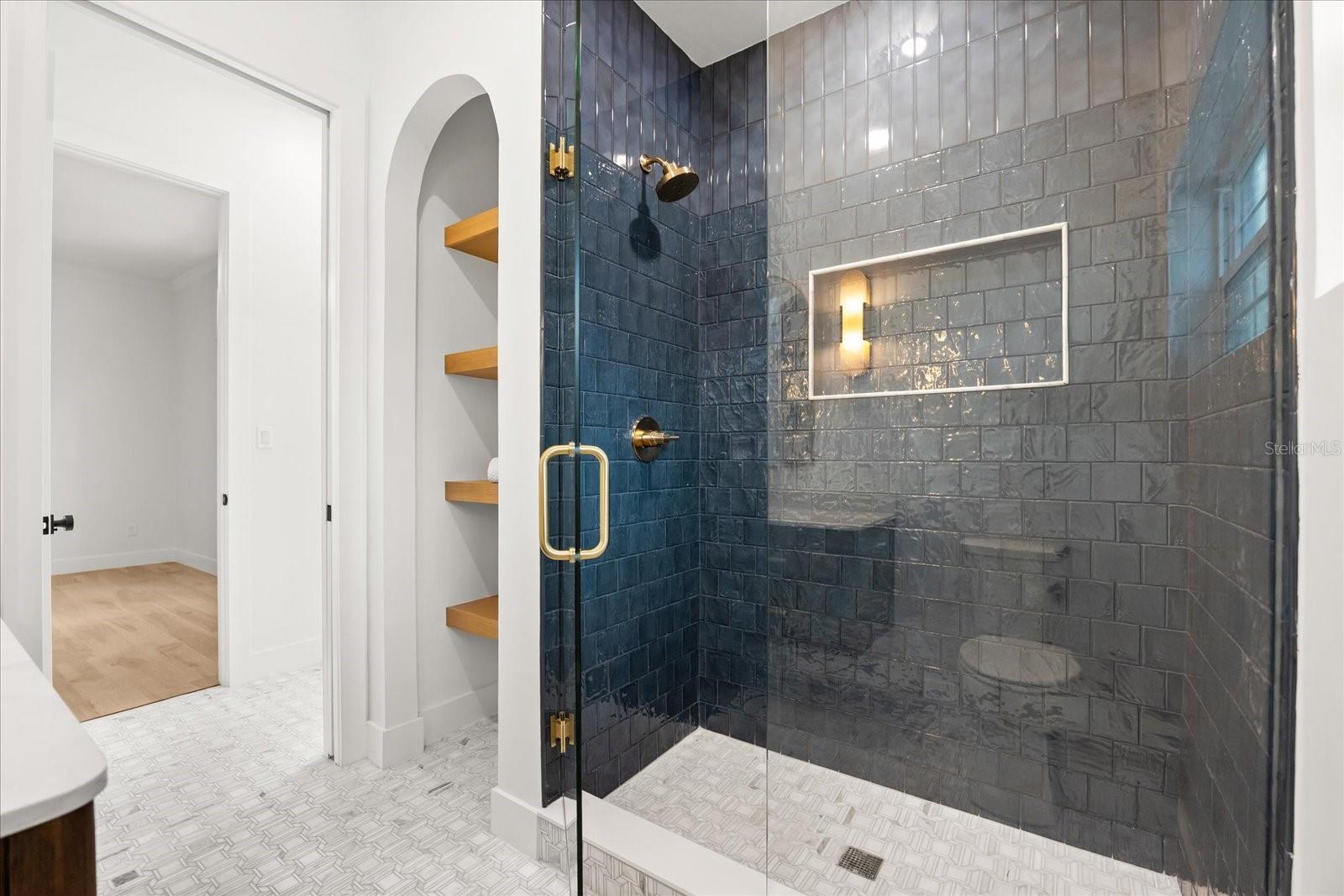 WINDERMERE OAKS - Residential