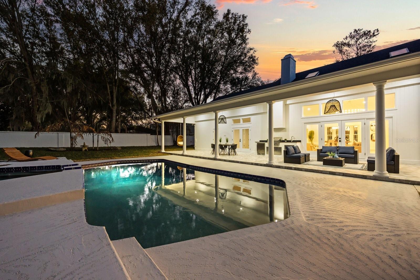 WINDERMERE OAKS - Residential