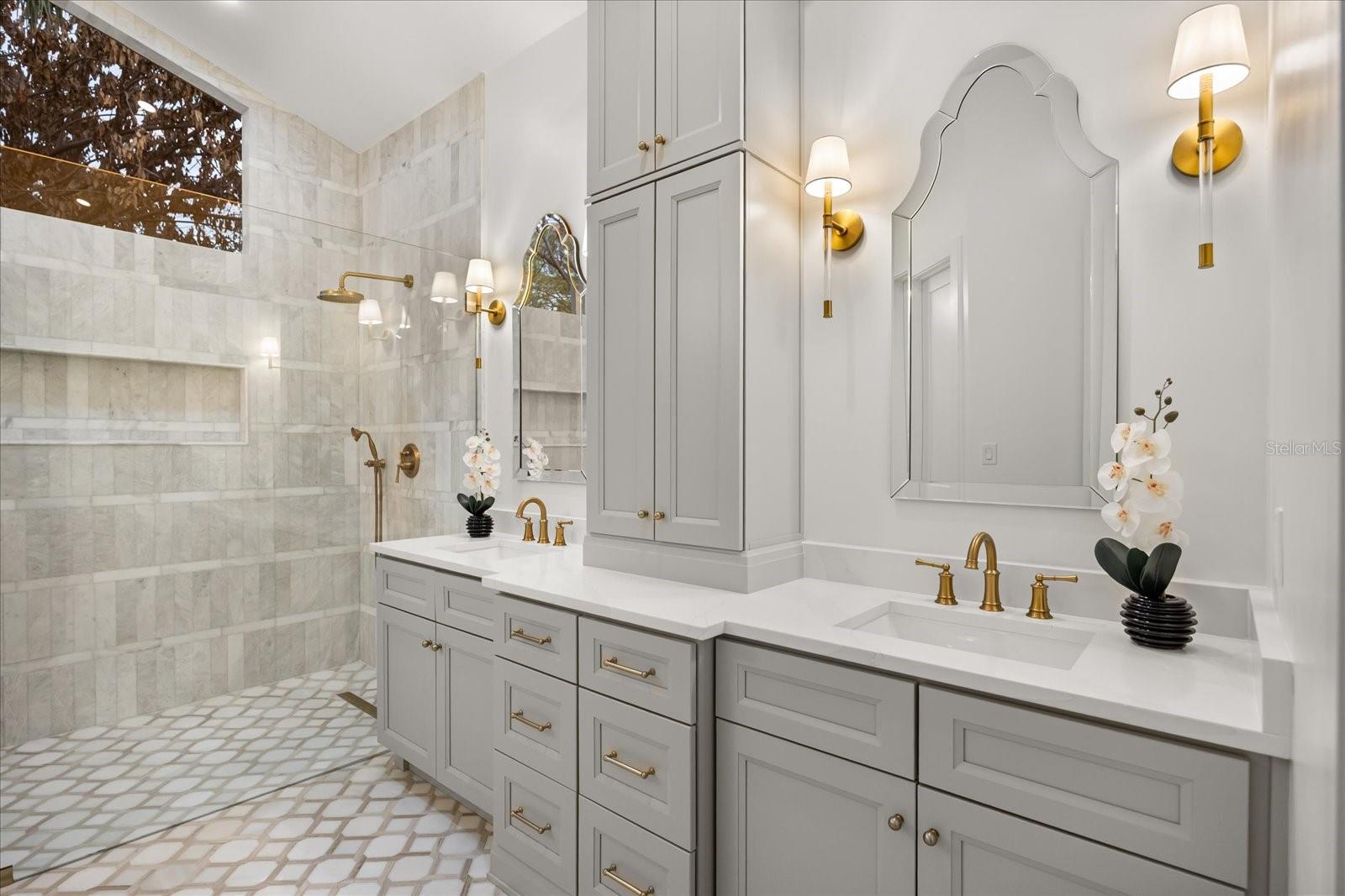 WINDERMERE OAKS - Residential