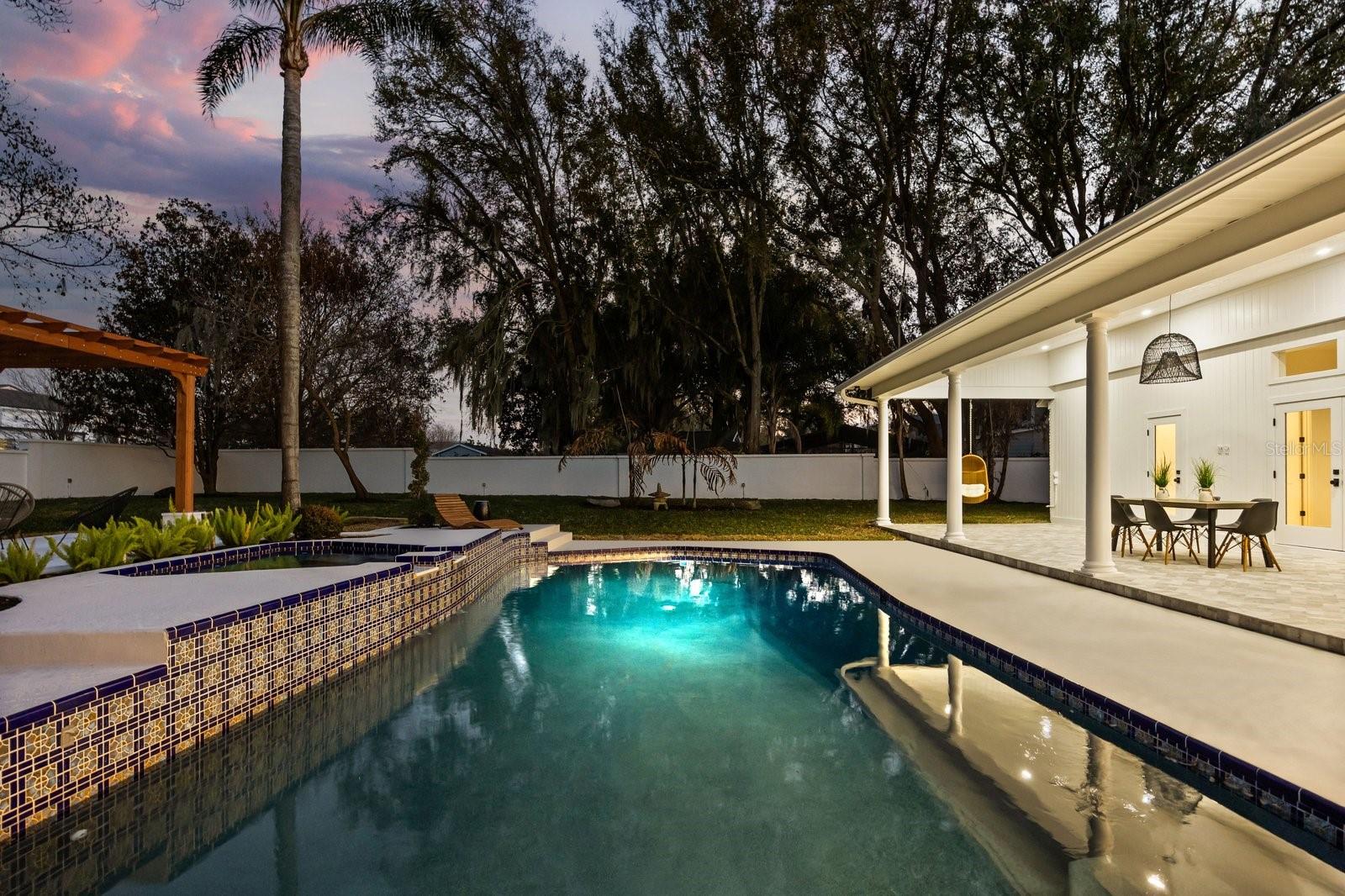 WINDERMERE OAKS - Residential