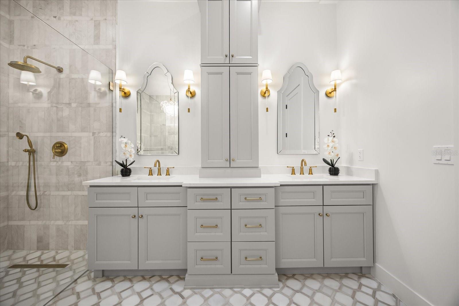 WINDERMERE OAKS - Residential