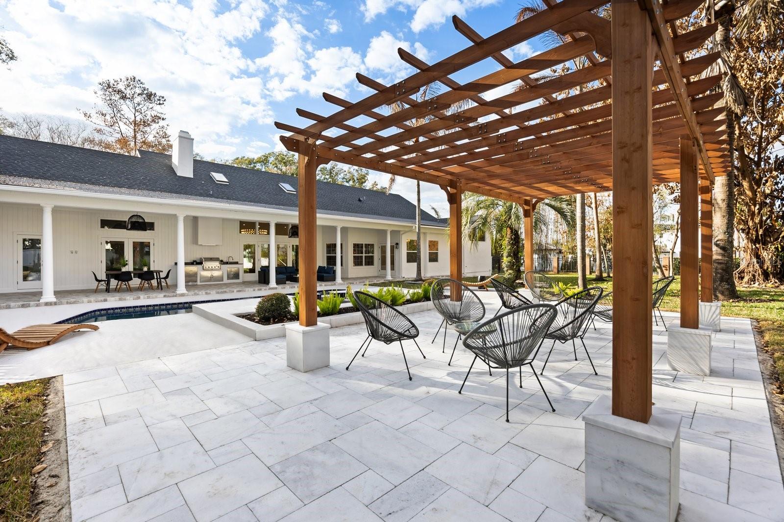 WINDERMERE OAKS - Residential