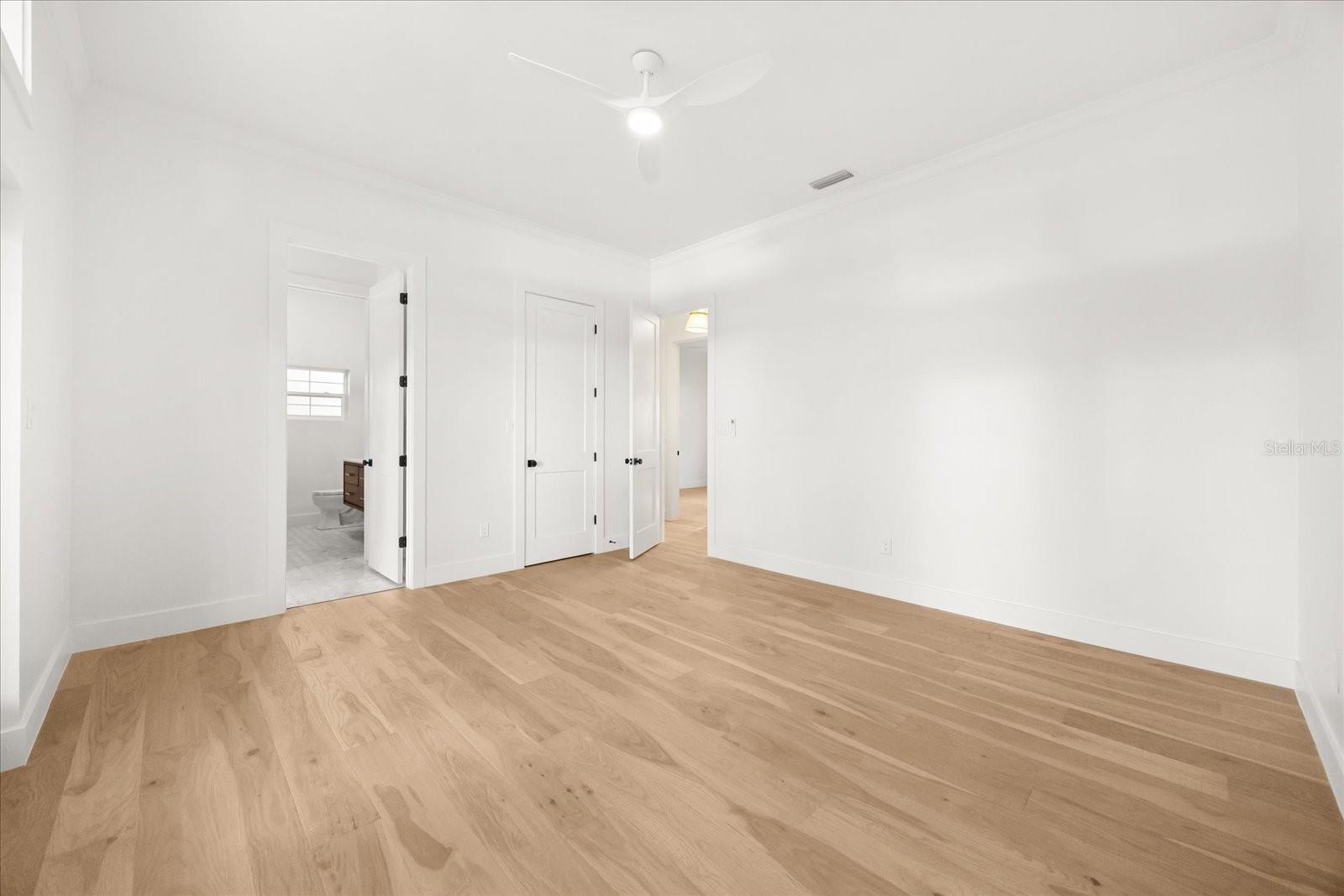 WINDERMERE OAKS - Residential