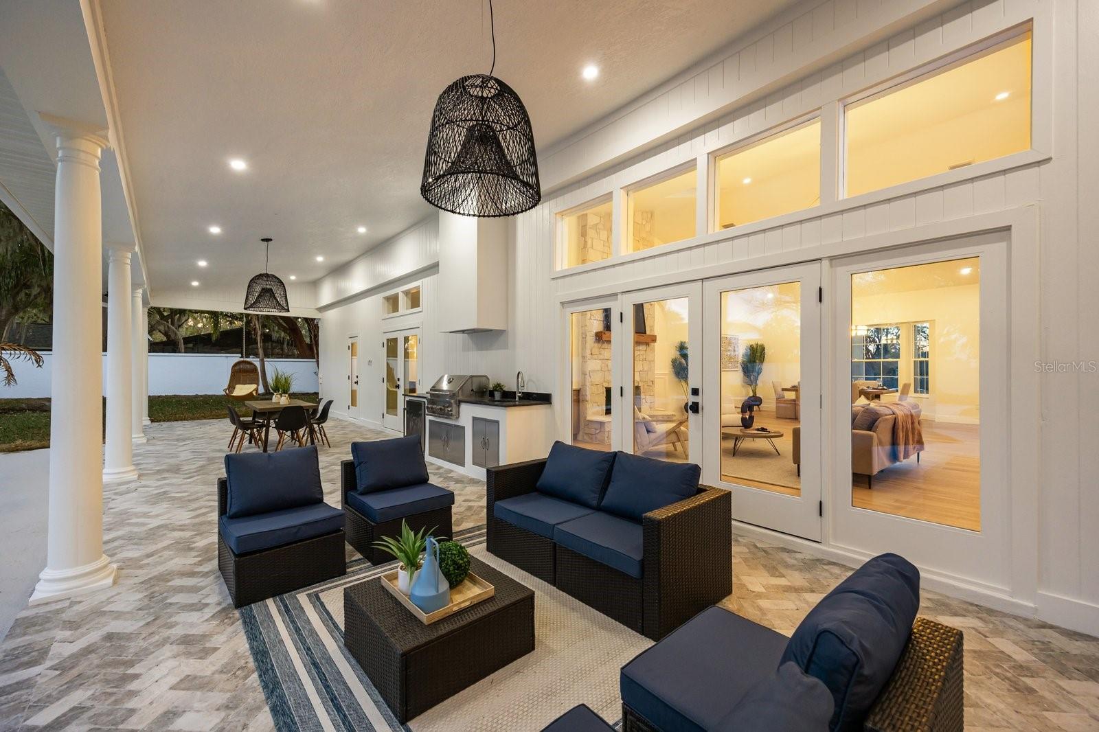 WINDERMERE OAKS - Residential