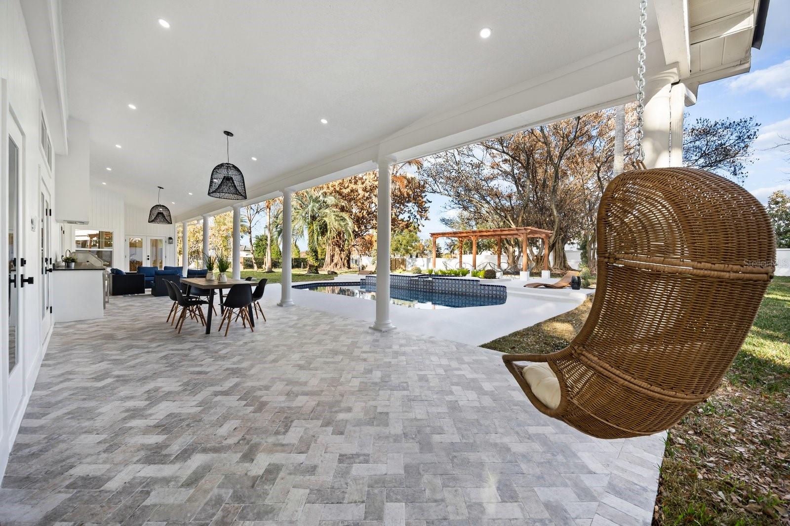 WINDERMERE OAKS - Residential