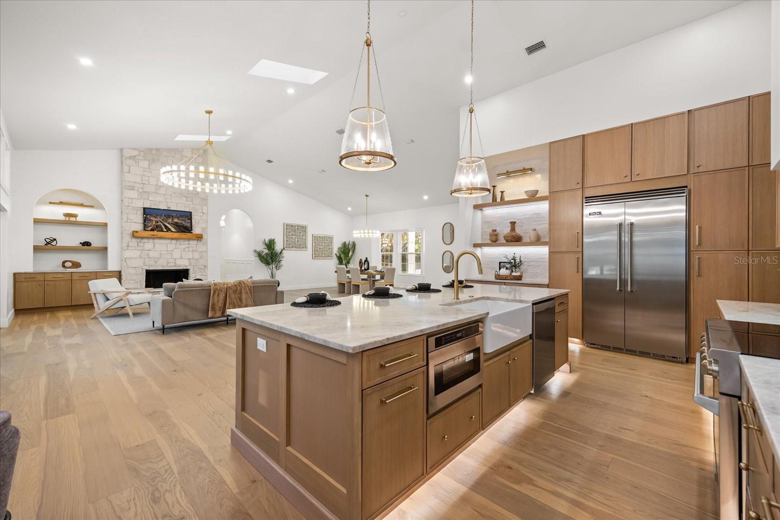 WINDERMERE OAKS - Residential