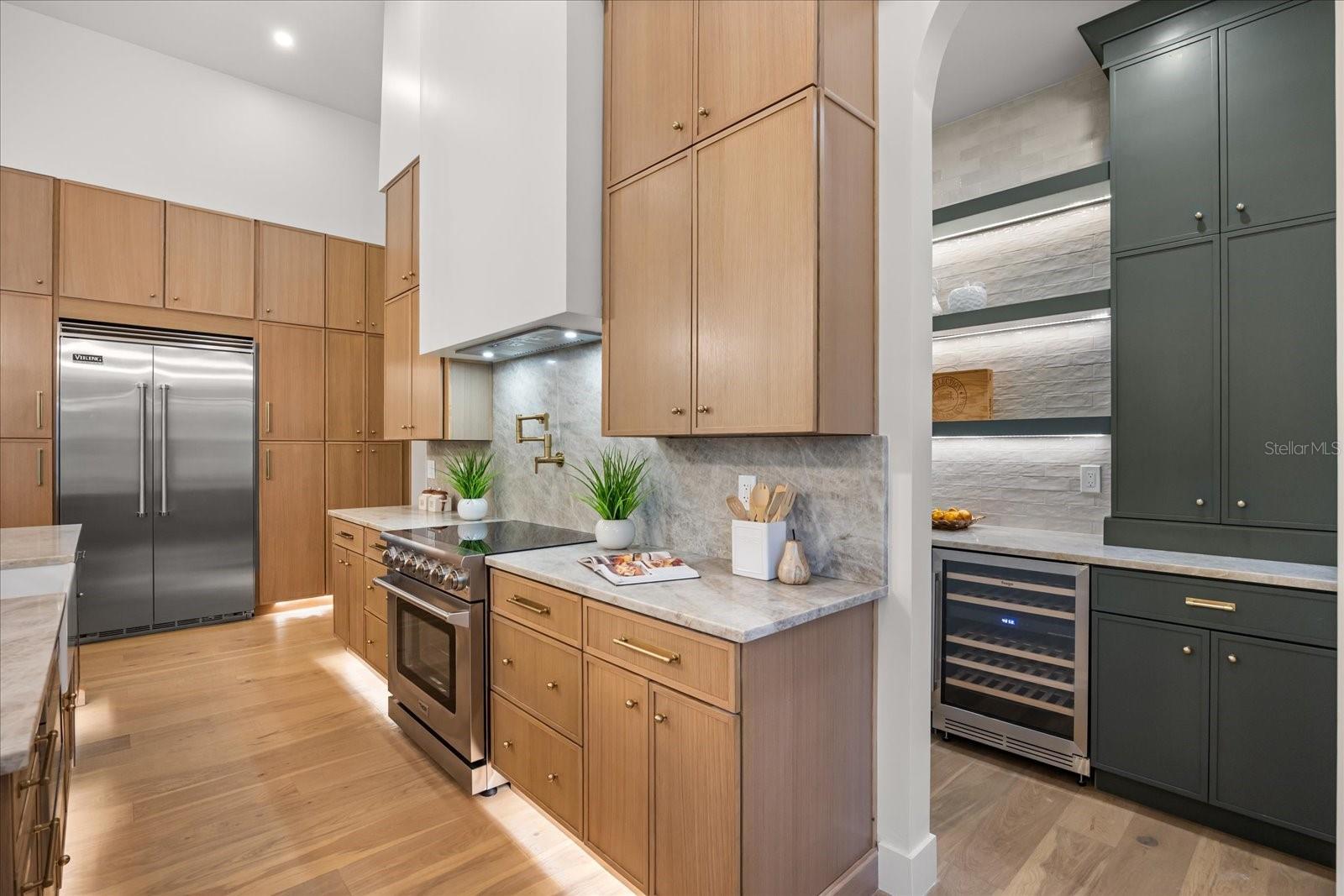 WINDERMERE OAKS - Residential