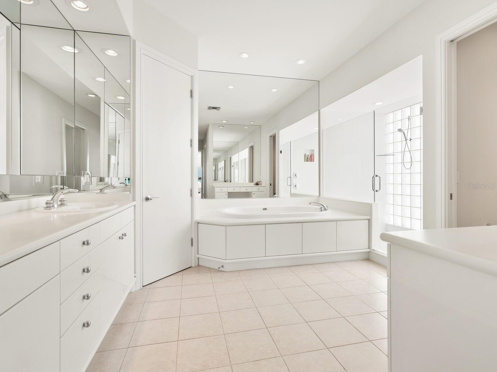 BIRD KEY SUB - Residential