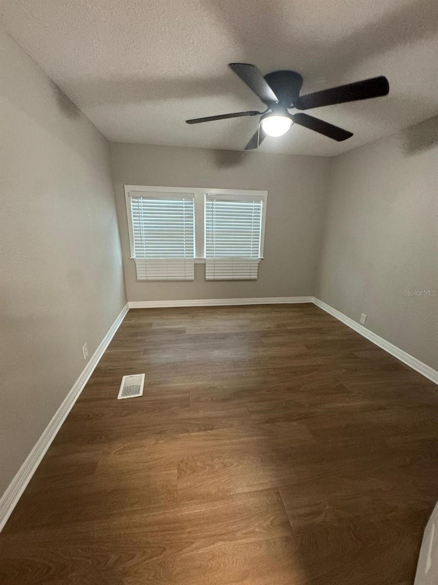 RIVER VILLAGE - Residential Lease