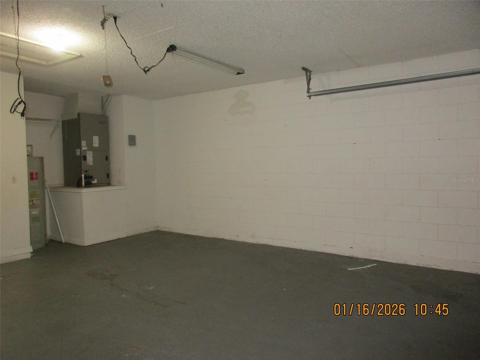 EMERALD POINTE PH 3 - Residential Lease