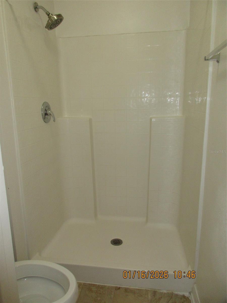 EMERALD POINTE PH 3 - Residential Lease