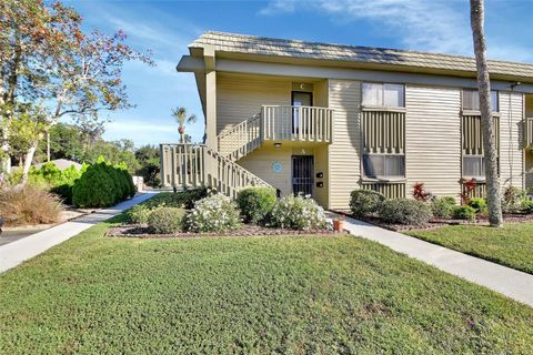 A home in DELAND