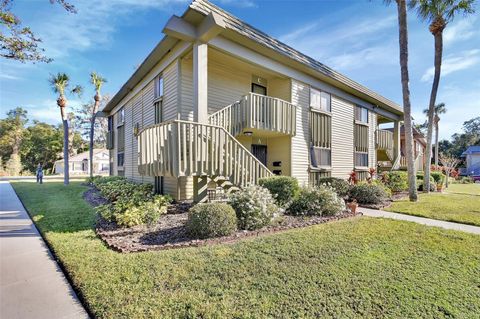 A home in DELAND