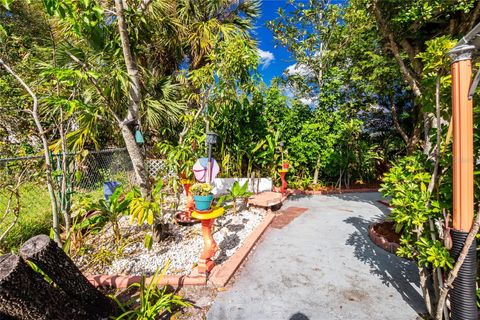 A home in NORTH PORT