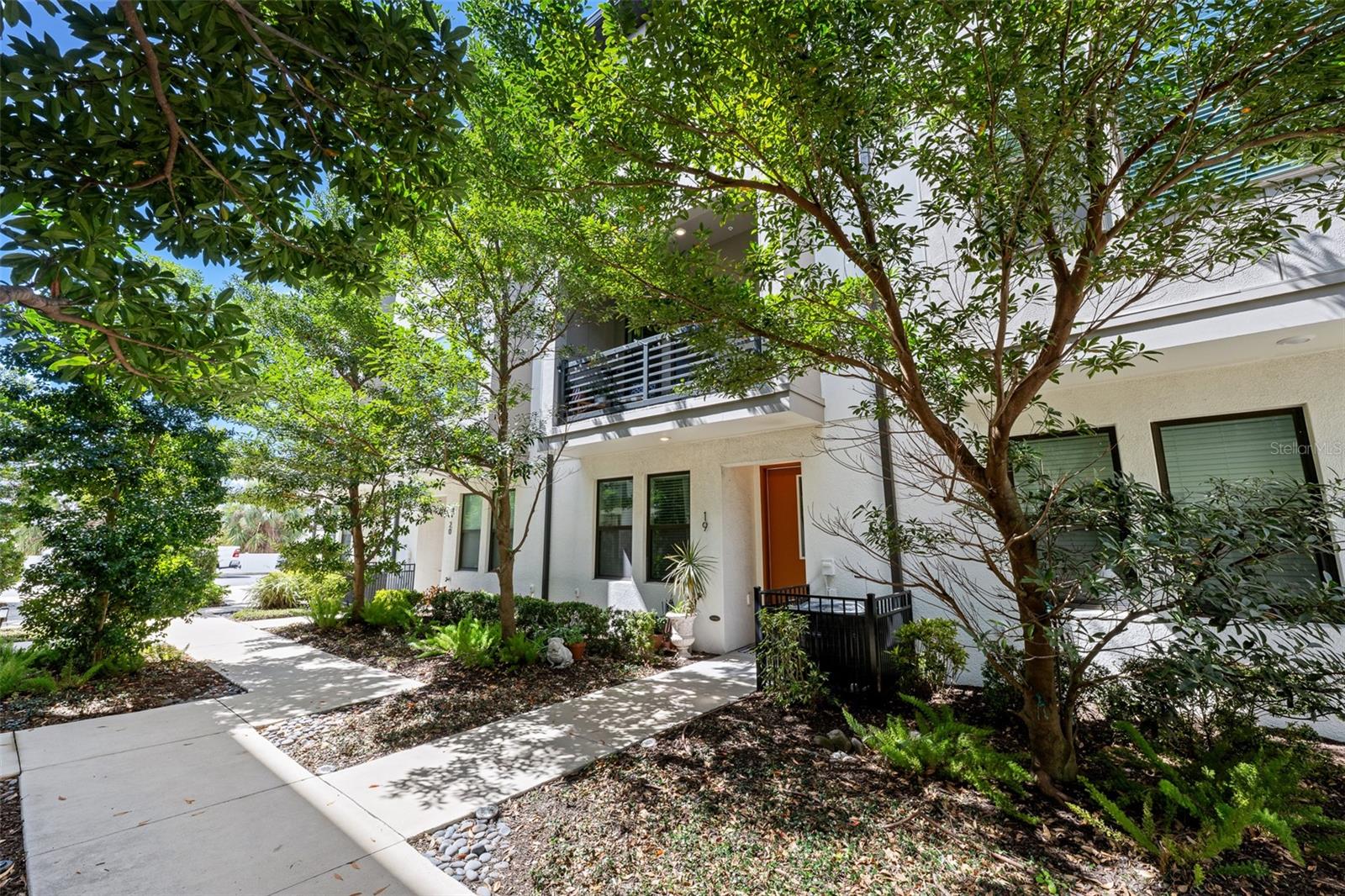 WESTSHORE VILLAGE TWNHMS - Residential