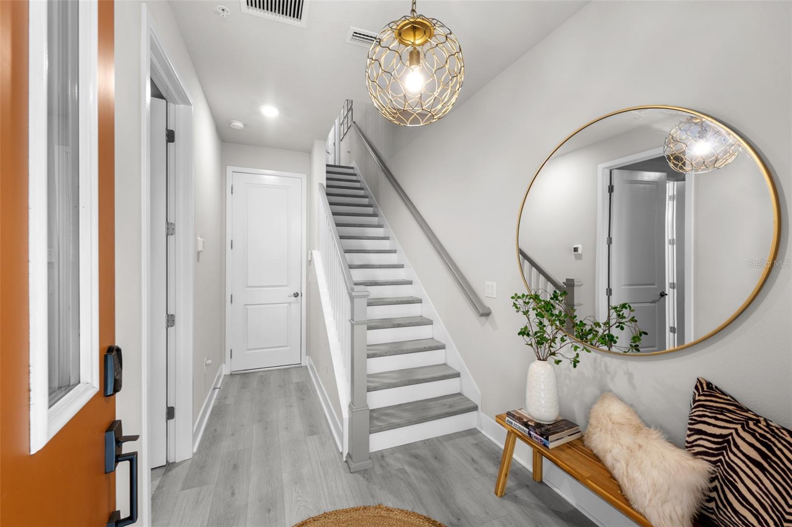 WESTSHORE VILLAGE TWNHMS - Residential