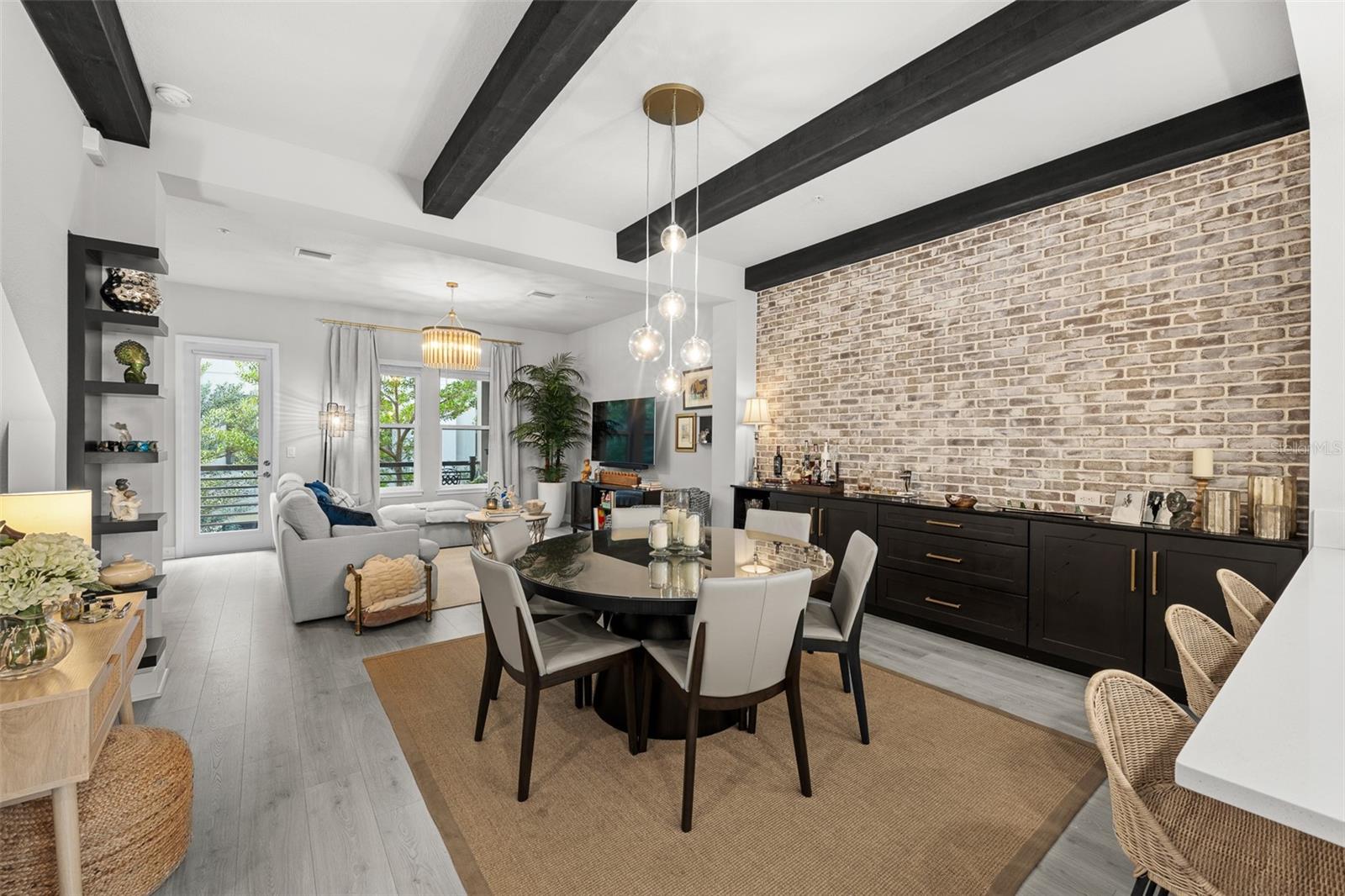 WESTSHORE VILLAGE TWNHMS - Residential