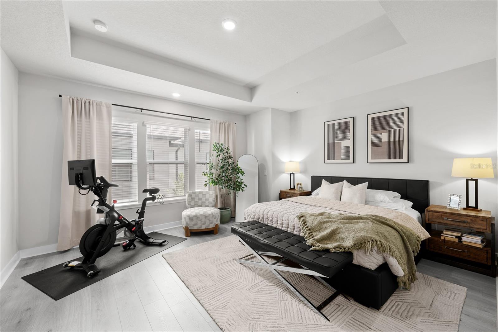 WESTSHORE VILLAGE TWNHMS - Residential