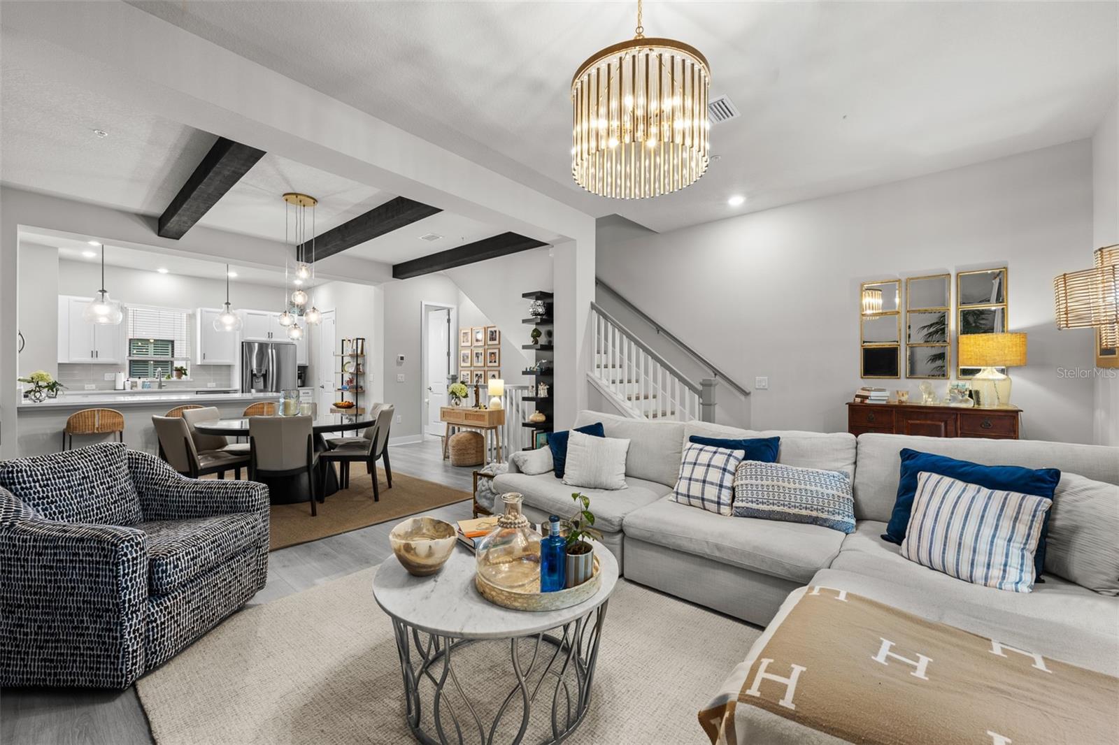 WESTSHORE VILLAGE TWNHMS - Residential