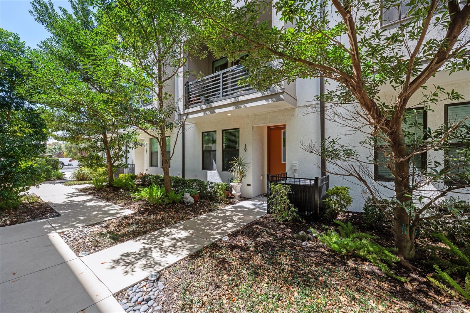 WESTSHORE VILLAGE TWNHMS - Residential