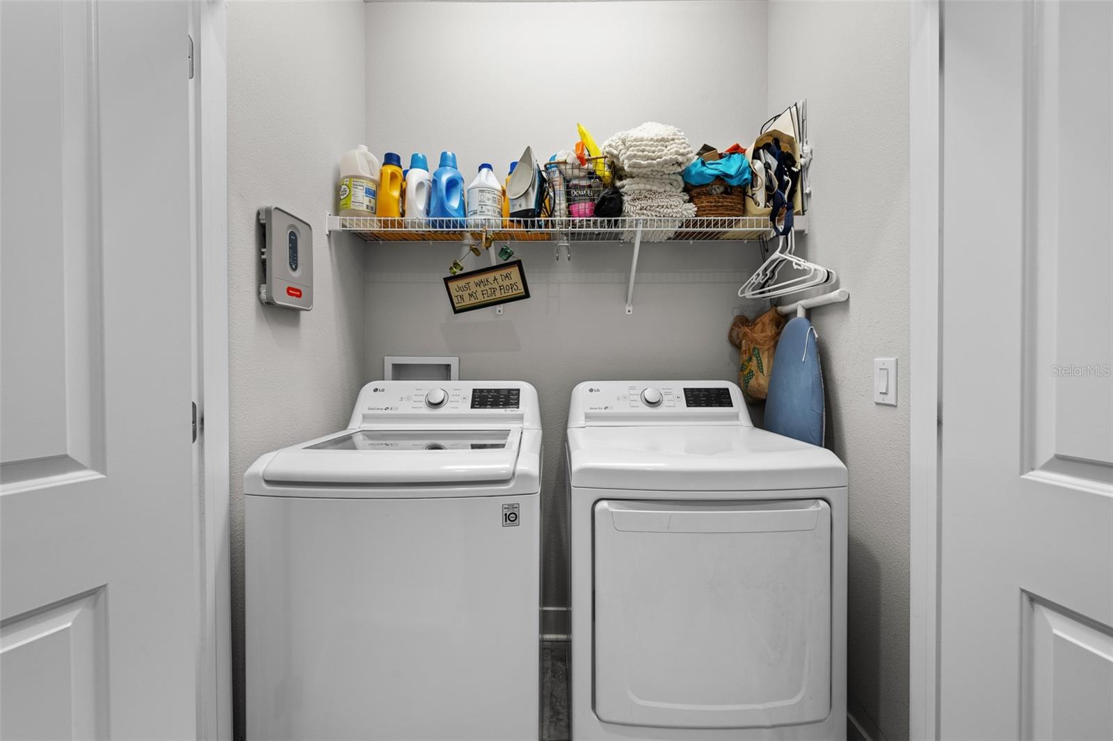 WESTSHORE VILLAGE TWNHMS - Residential