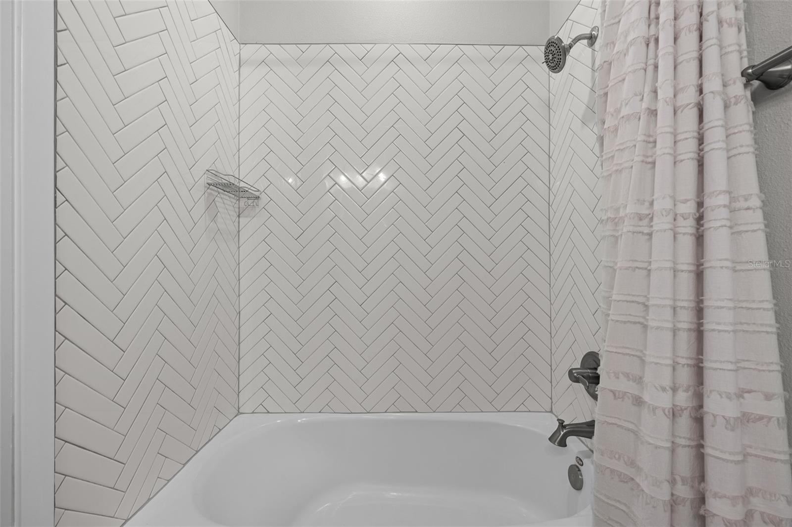 WESTSHORE VILLAGE TWNHMS - Residential