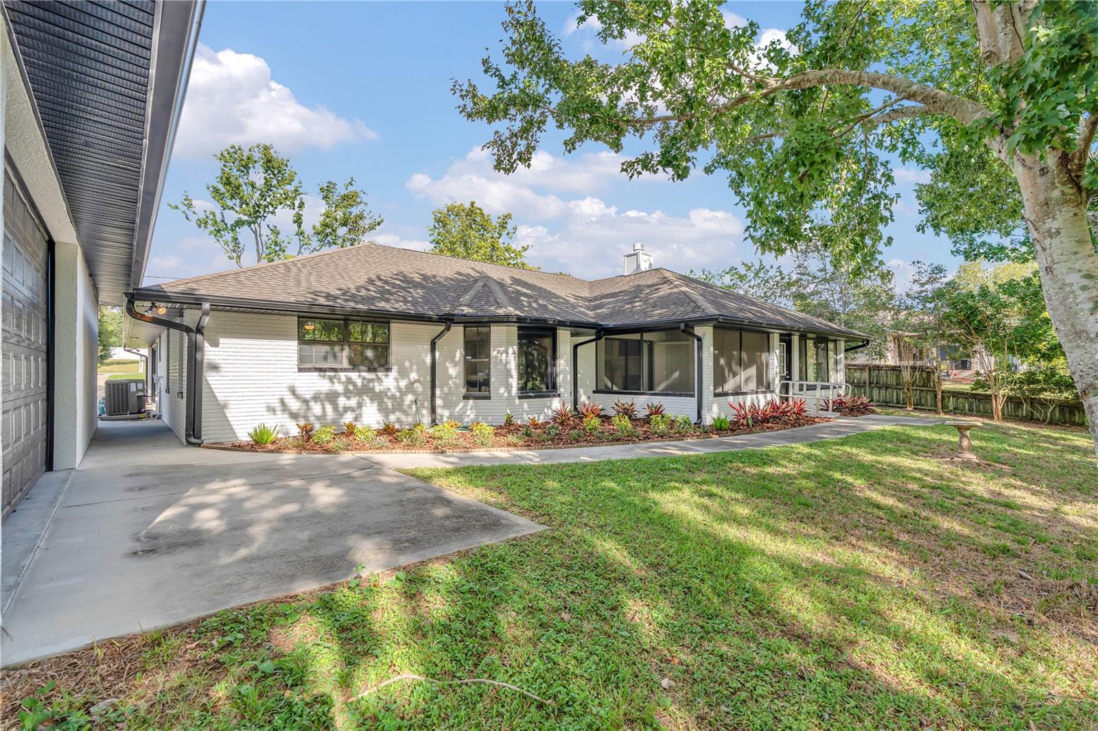 DELTONA LAKES UNIT 19 - Residential