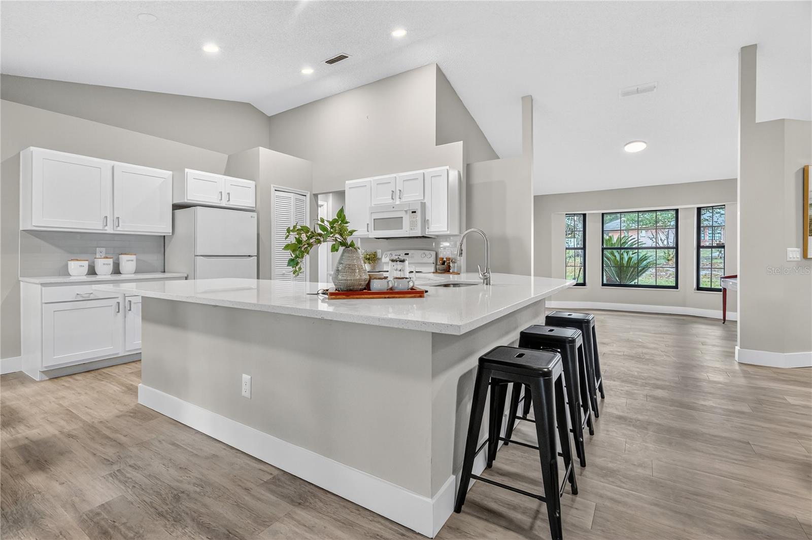 DELTONA LAKES UNIT 19 - Residential