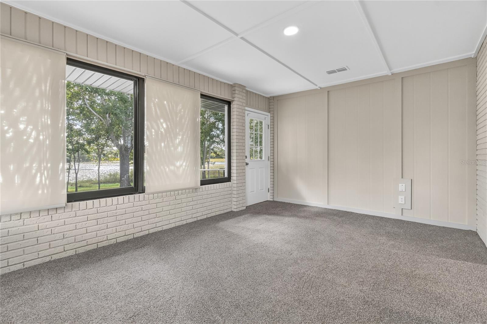 DELTONA LAKES UNIT 19 - Residential