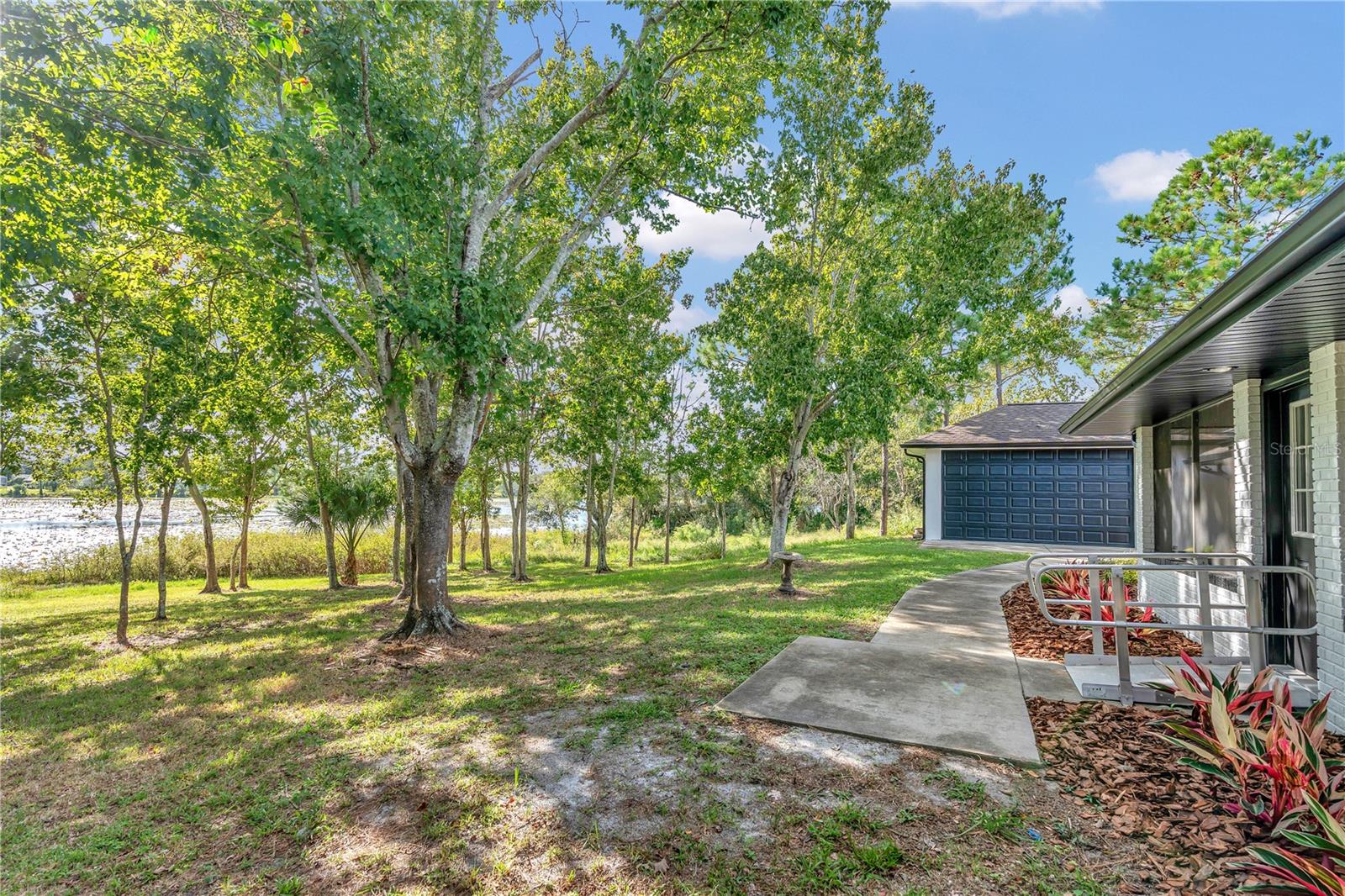 DELTONA LAKES UNIT 19 - Residential