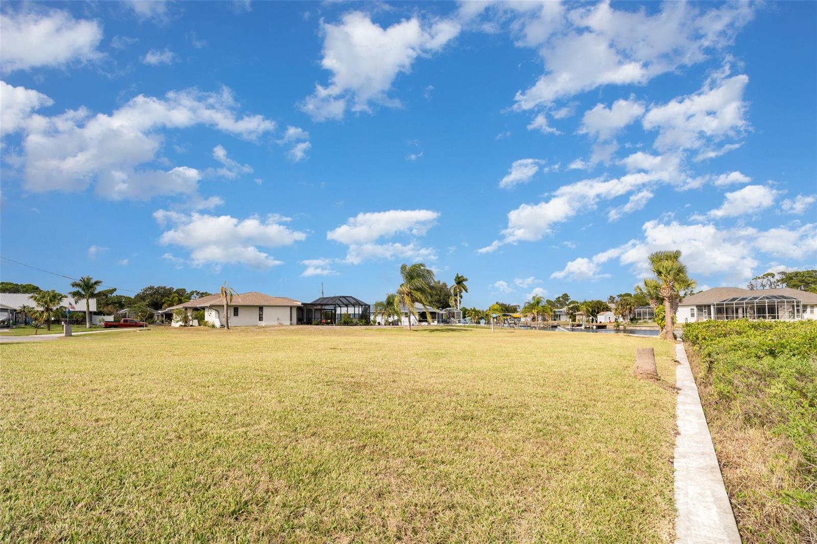 PORT CHARLOTTE SEC 060 - Land