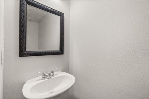 Tiny photo for 611 Del Pilar Drive, Groveland, FL 34736 (MLS # O6406310)