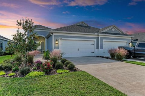 A home in PARRISH