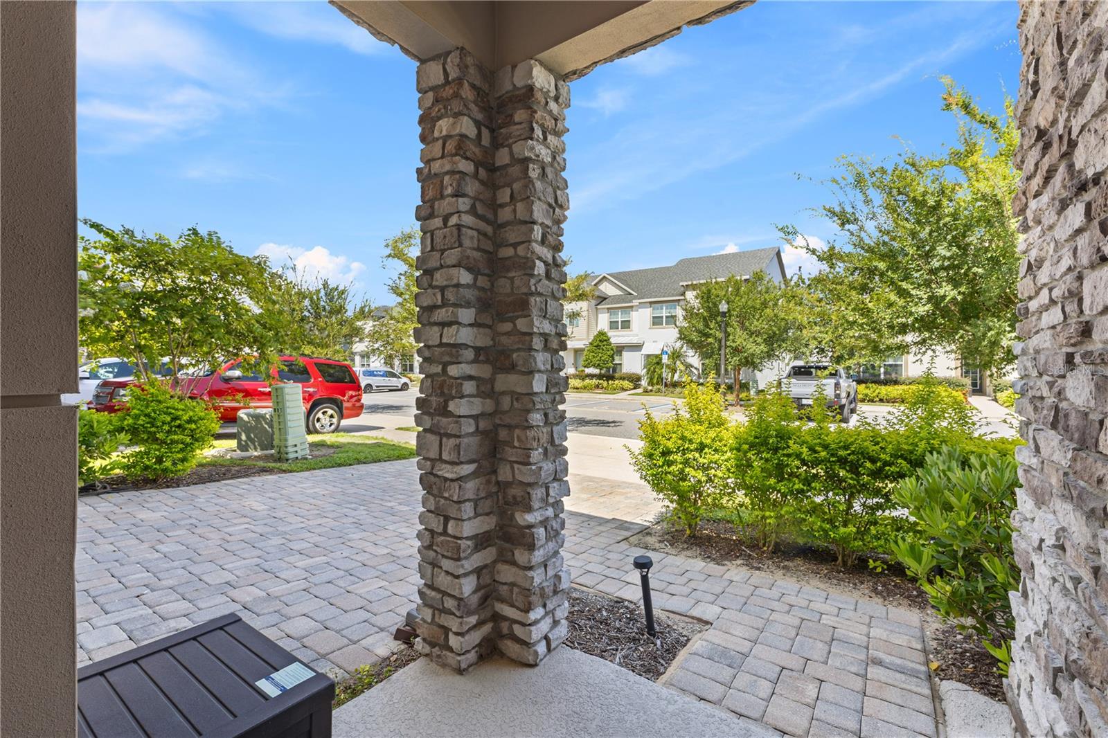 8975 AMELIA DOWNS TRAIL