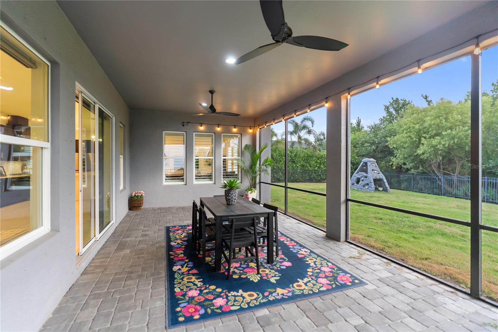 ARBOR GRANDE - Residential